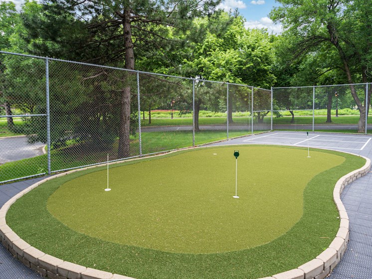 Small putting green